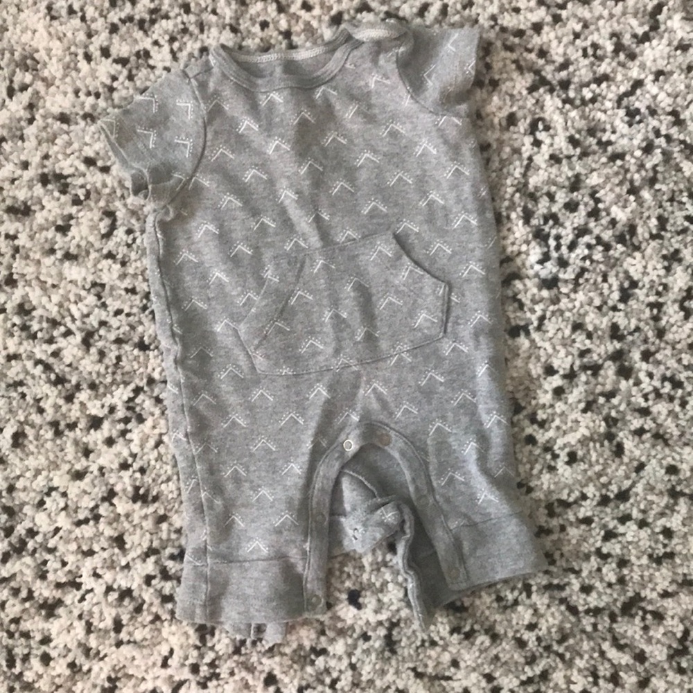 Nate Berkus gender neutral infant romper